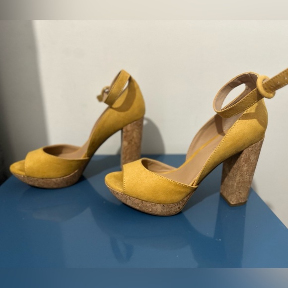 Sun & stone - Picture 3 of 7